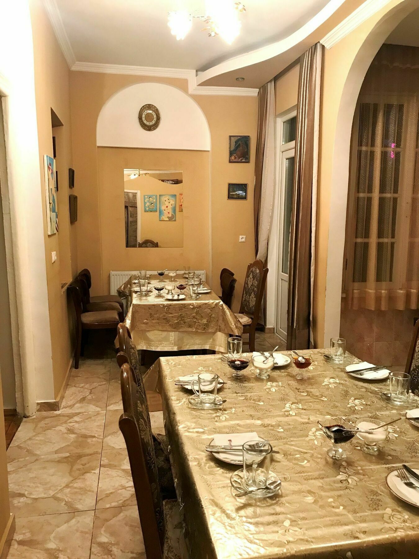 Family Hotel Parajanov Tbilisi Ngoại thất bức ảnh