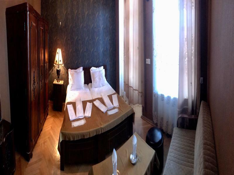 Family Hotel Parajanov Tbilisi Ngoại thất bức ảnh